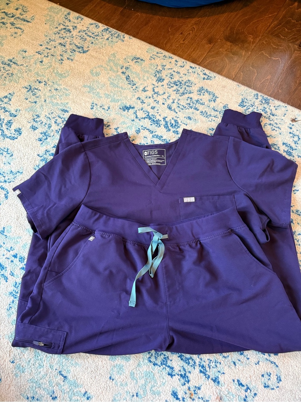 Figs Women’s Deep Purple V-Neck Scrub Top and Drawstring Pants